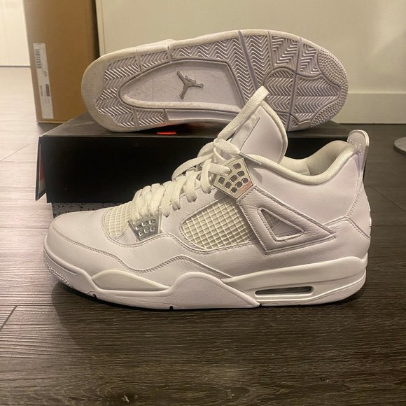 White Air Jordan Retro 4 Mens Sneakers - Picture 3 of 10